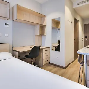 Hostel Livensa Living Feria, Málaga